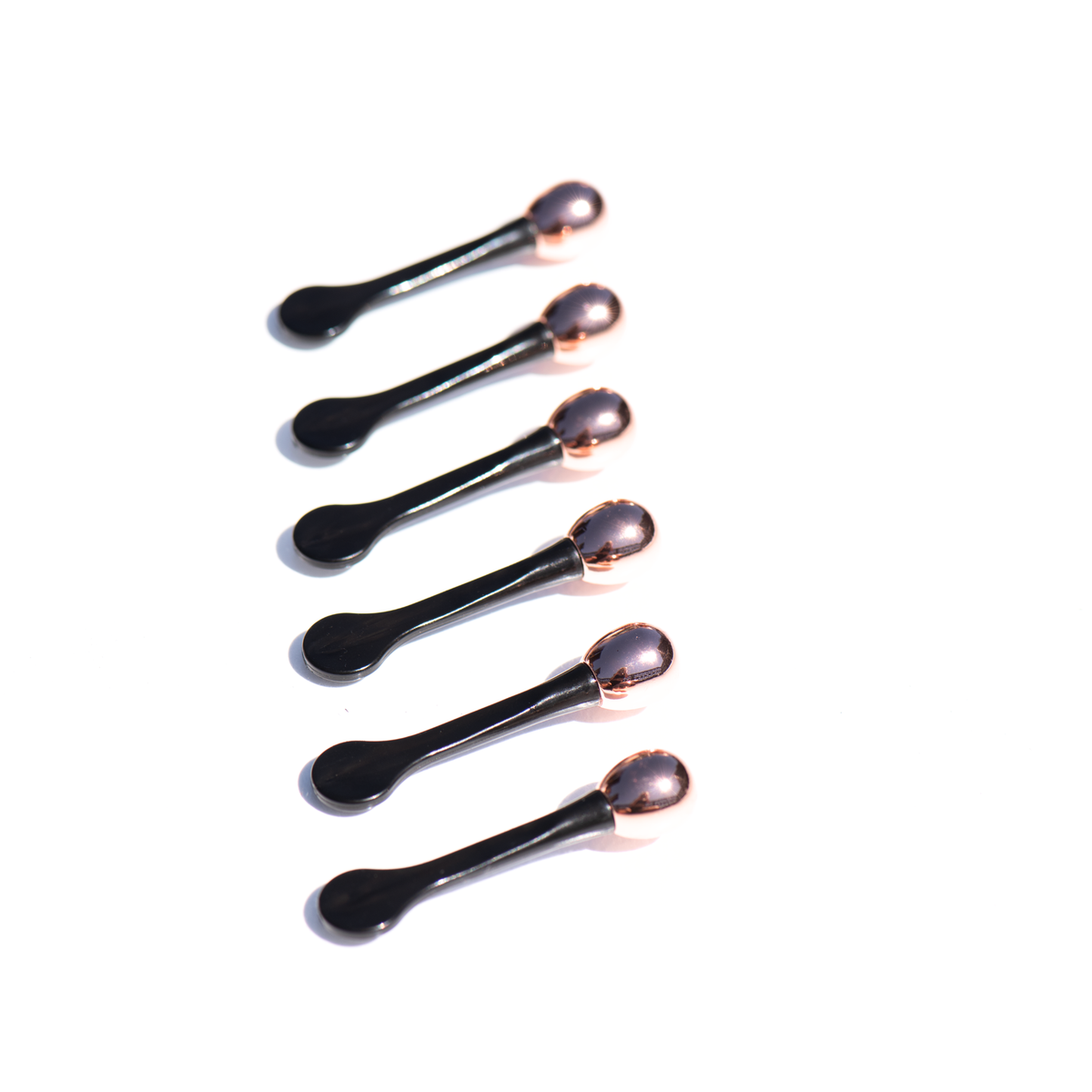 Reduce puffiness with the LXMI Copper Wand