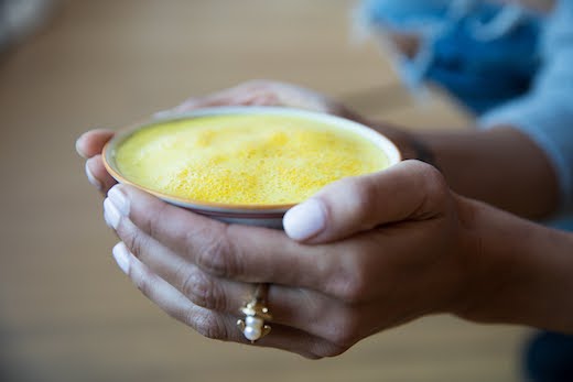 LXMI Golden milk for glowing skin