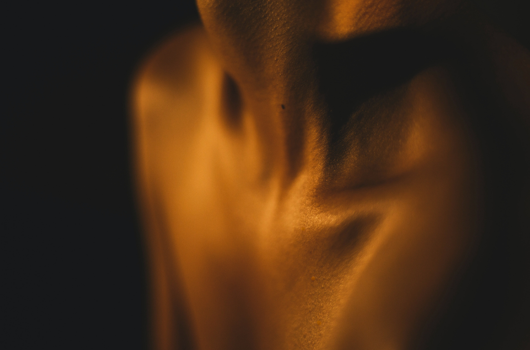 Get soft, nourished skin with LXMI's Nourishing Body Oil