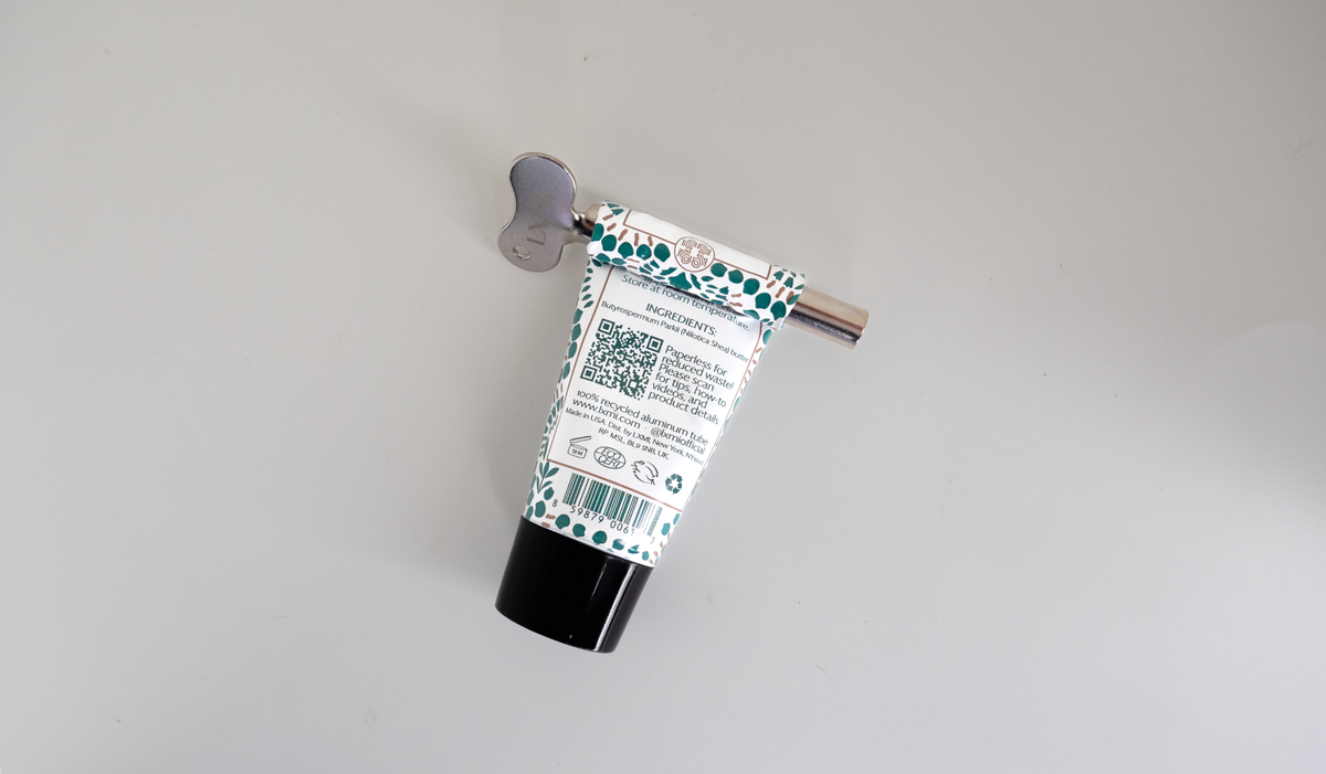 Squeeze out every last drop of your aluminum skincare tubes with LXMI's Tube Squeeze Key