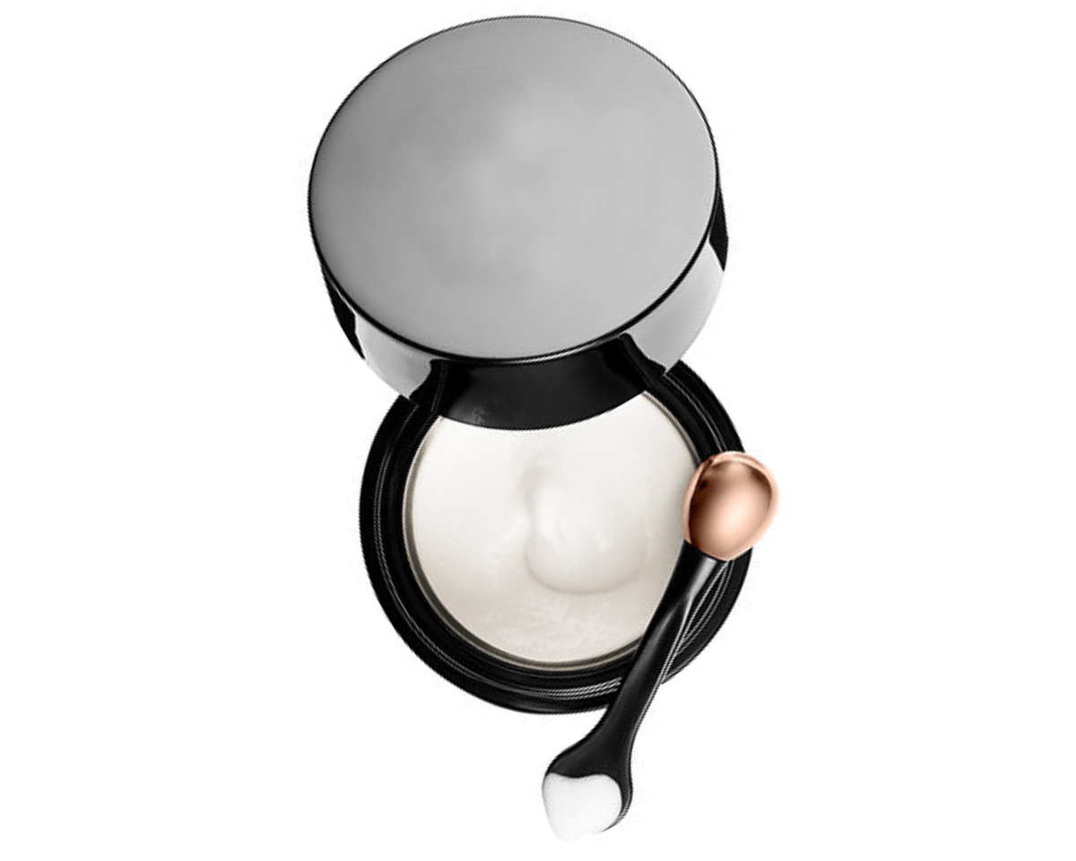 The ideal moisturizer for mature skin is LXMI Crème du Nil